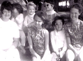 DeckerKids.JPG (19068 bytes)