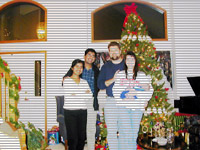 Dalton Lakshmanan Christmas.jpg (18297 bytes)